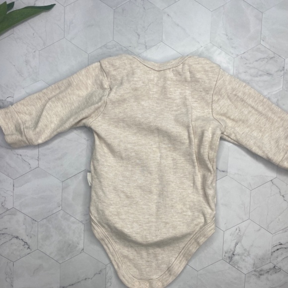 Rabbit Bear Organic 100% Cotton Bodysuit 3-6 - Picture 7 of 7